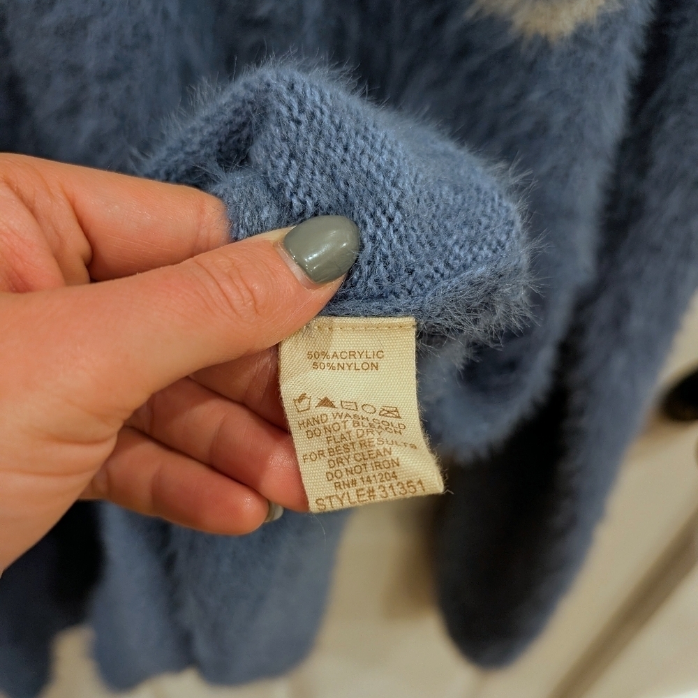 The Salty Babe 'Weekend' Eyelash Sweater - Picture 5 of 5
